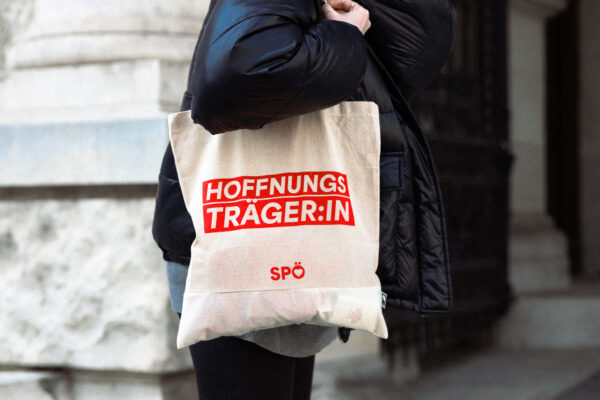 Stofftasche "Hoffnungsträger:in"