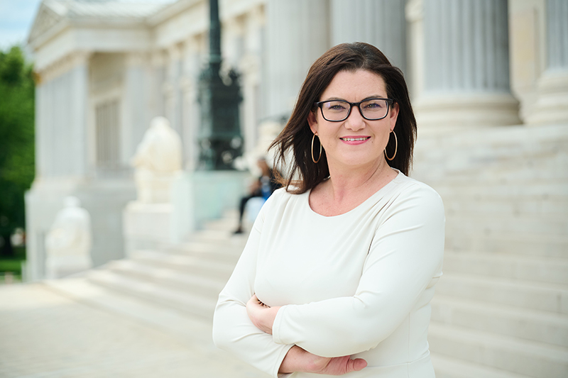 Porträt Melanie Erasim