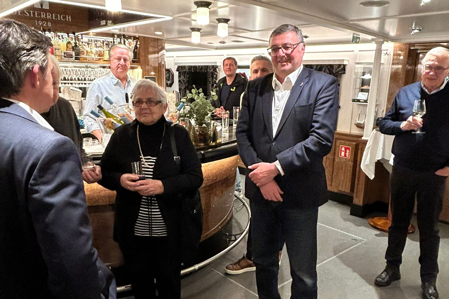 Get-together mit Staatssekretär Jörg Leichtfried im Rahmen der Österreich-Tour in Hard in Vorarlberg auf dem „Motorschiff Österreich“