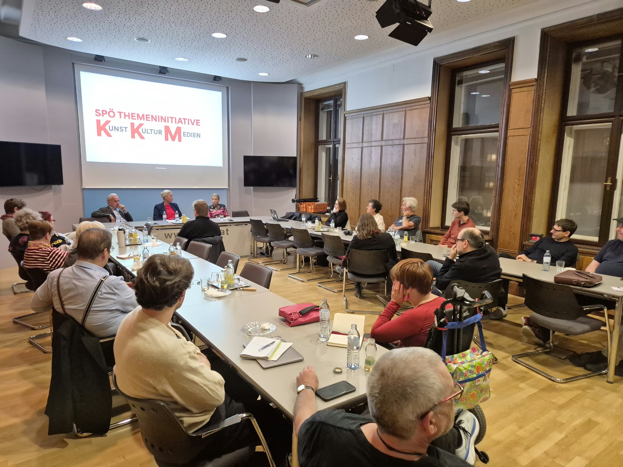 Foto der Podiumsdiskussion 