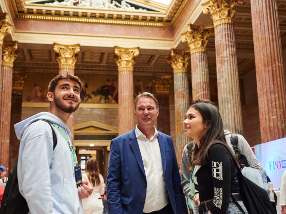 Bild: Tag der offenen Tür im Parlament