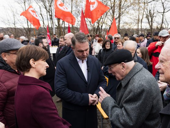 Andreas Babler erinnerte in Steyr im Gedenken an die Ereignisse des 12. Februars 1934.