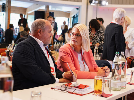 Katrin Auer und Alois Schroll im Publikum