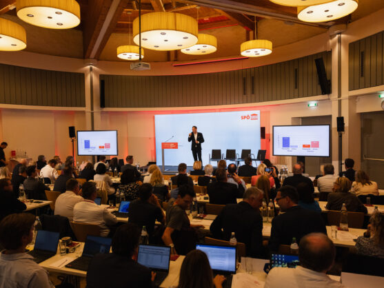 Philip Kucher auf der Bühne