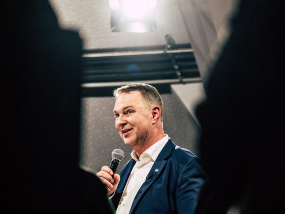 Auftaktveranstaltung zu „Ordnen statt Spalten“ mit großer Rede von SPÖ-Chef, Vizekanzler Andreas Babler in Salzburg.