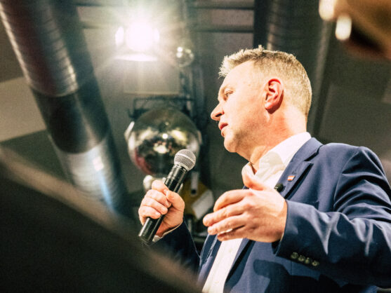 Auftaktveranstaltung zu „Ordnen statt Spalten“ mit großer Rede von SPÖ-Chef, Vizekanzler Andreas Babler in Salzburg.